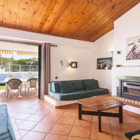 Jacaranda V3 By Interhome